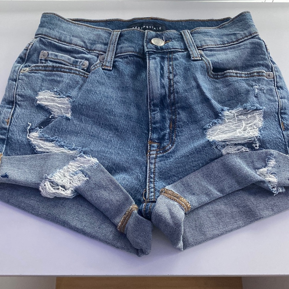 Blue Jean shorts from aropostale